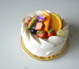 生クリームデコレーション（フルーツ）